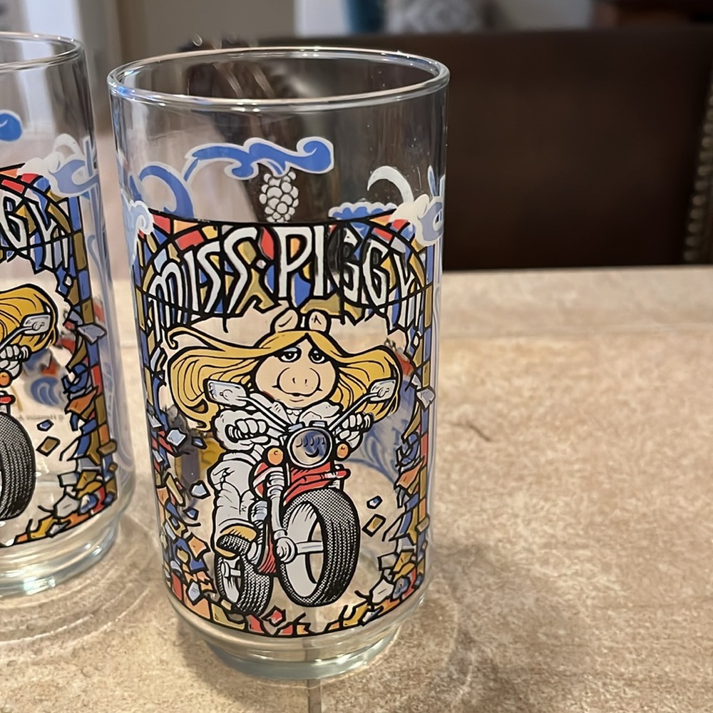 Glasses - Picture 2 of 2